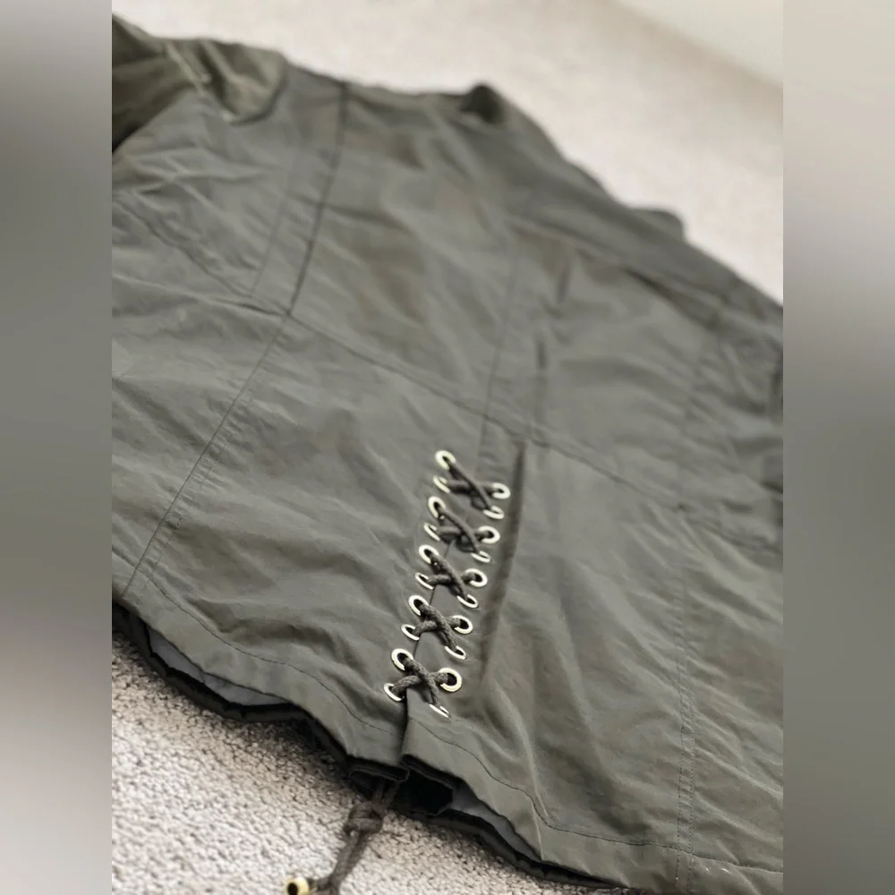 🤑 Women’s Guess Coat - Picture 11 of 11